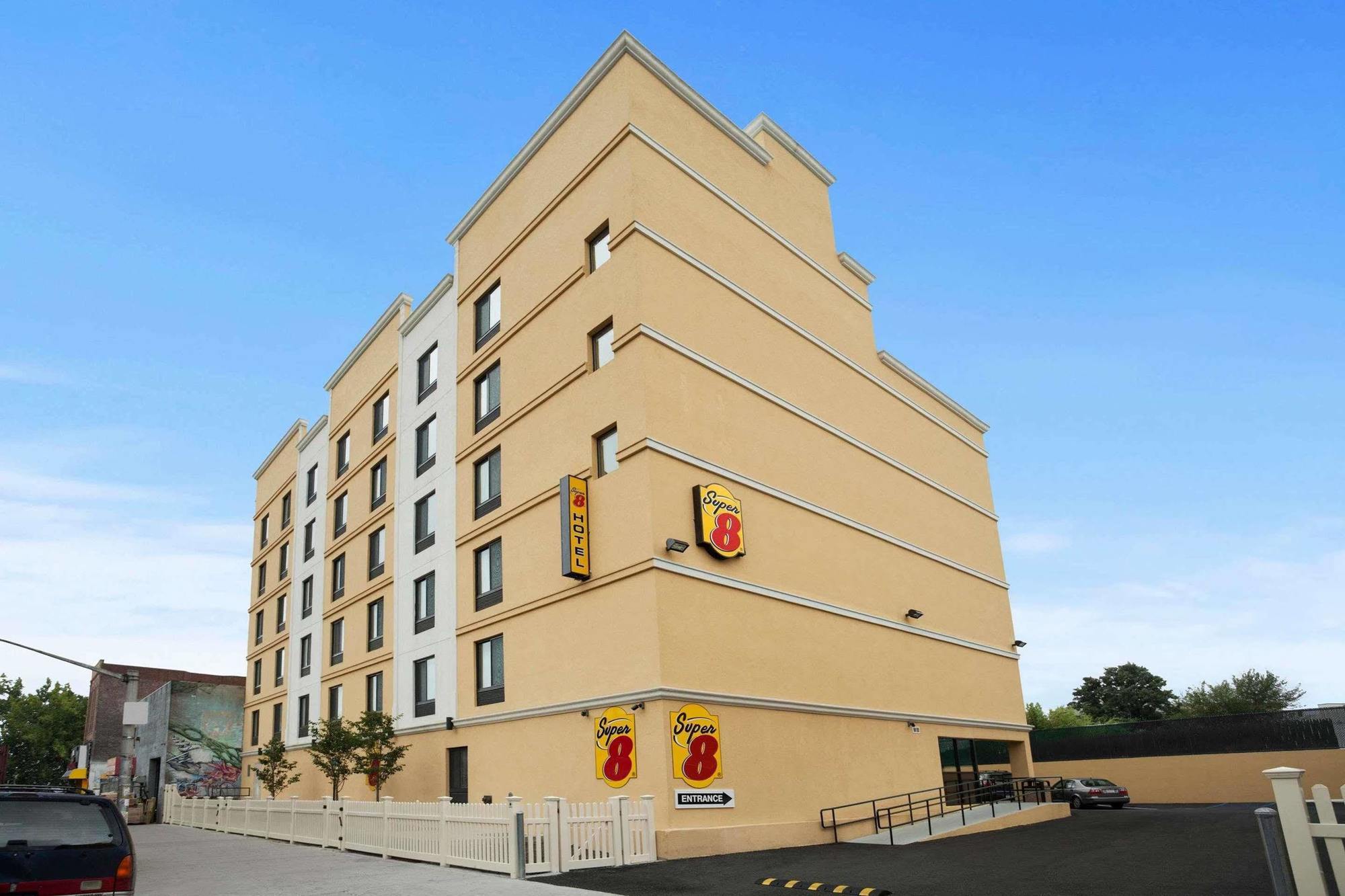 Hotel Super 8 Bronx New York Exterior foto